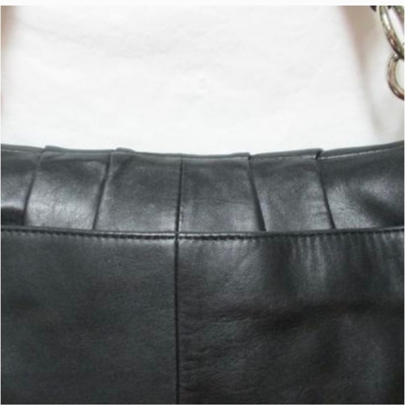 CLASSIC BLACK LEATHER SMALL COACH BAG Style F17217
Coach - Picture 5 of 9